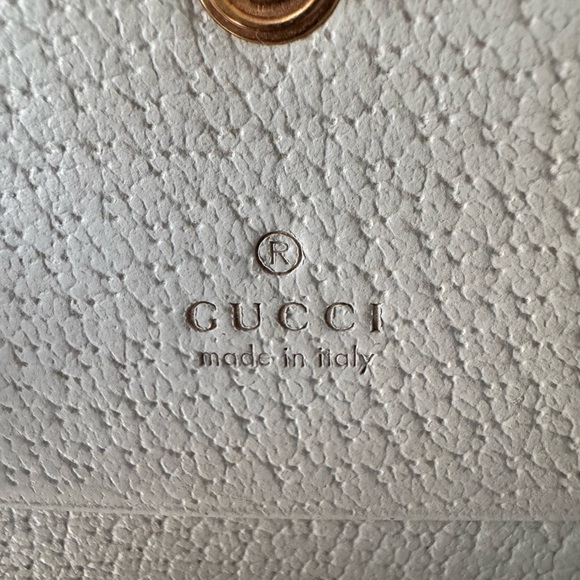 🔥GUCCI Fruit Bi Fold Wallet GG
Marmont Cherry Strawberry - Picture 15 of 16